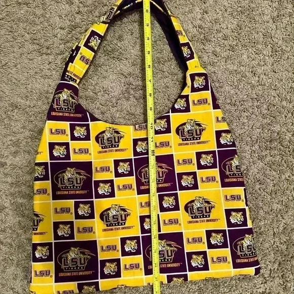 LSU Quilted Bag - With Sash. Beautiful
Handmade, Never Used. Smoke free home - Picture 3 of 12
